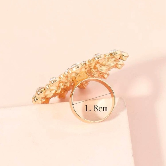 Rhinestone Flower Decor Ring - Picture 5 of 6